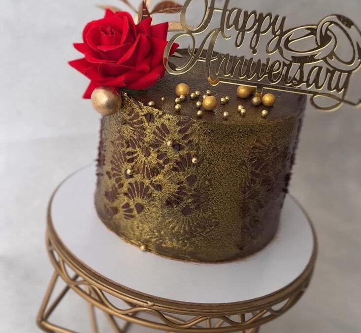 Best Customized Anniversary Cake In Hyderabad