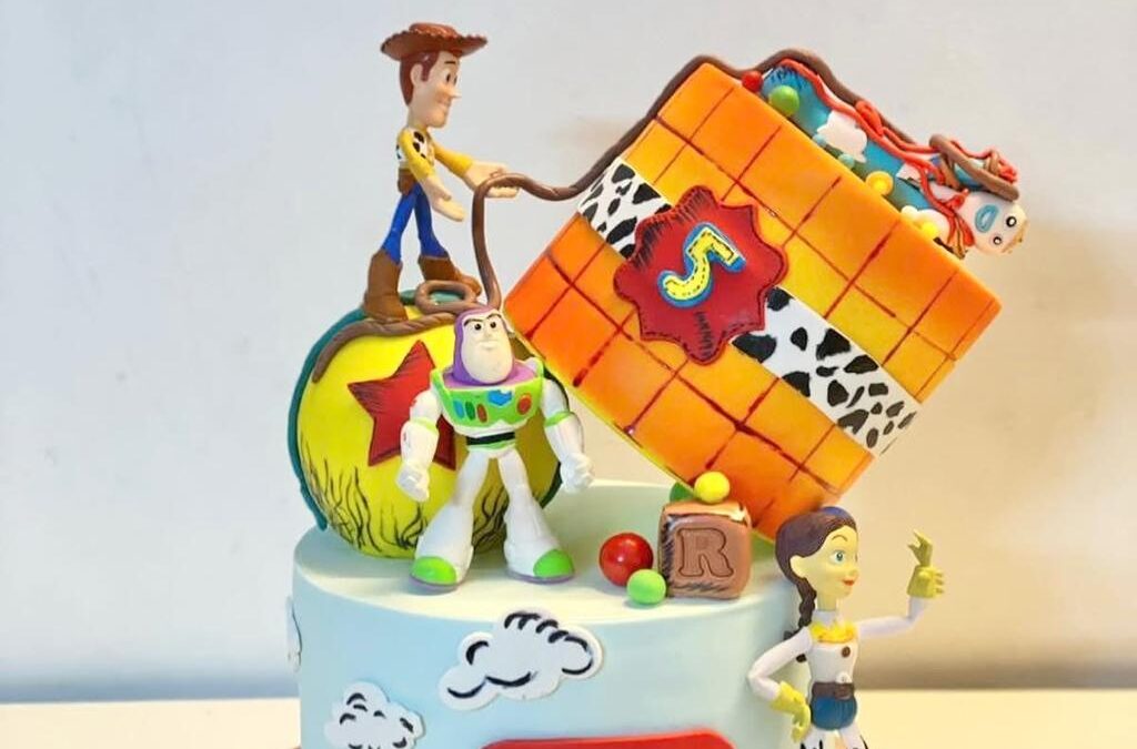 Looking Where to Buy Theme Cake for Birthday in Hyderabad – Best Eggless Cakes in Hyderabad.